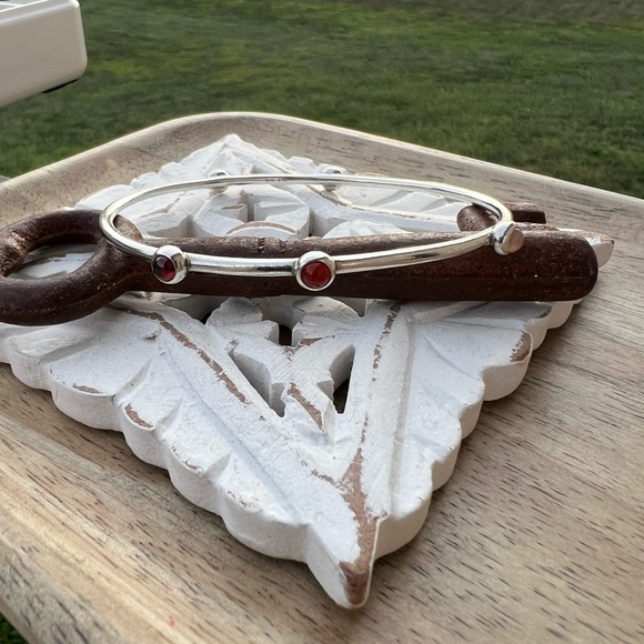 Sold - Picture 2 of 6